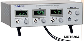 压电控制三轴平移台：4mm行程